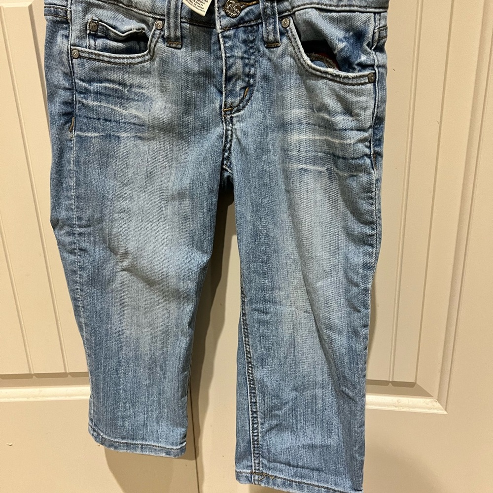 Relaxed Blue Jeans with Light Distressing and Capri Length